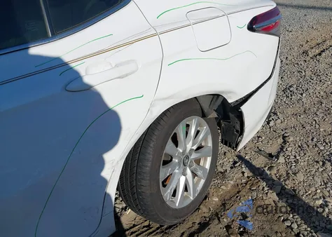 2019 Toyota Camry Le from USA, damaged, VIN 4T1B11HKXKU741636